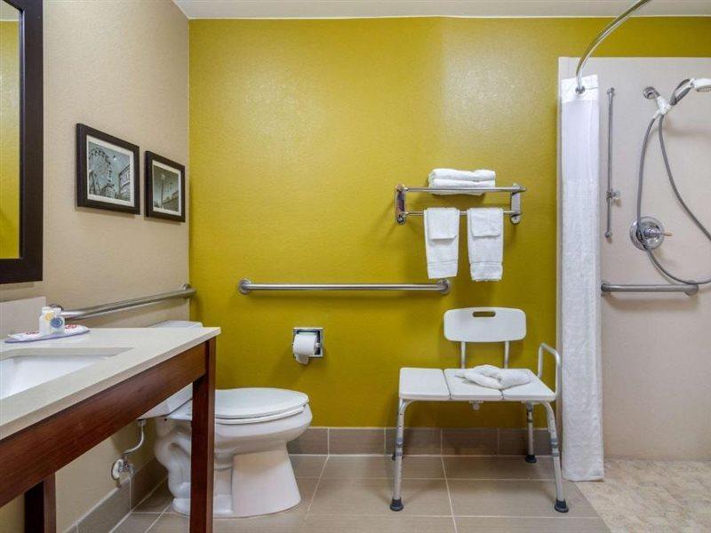 Comfort Inn & Suites Perry National Fairgrounds Area Экстерьер фото